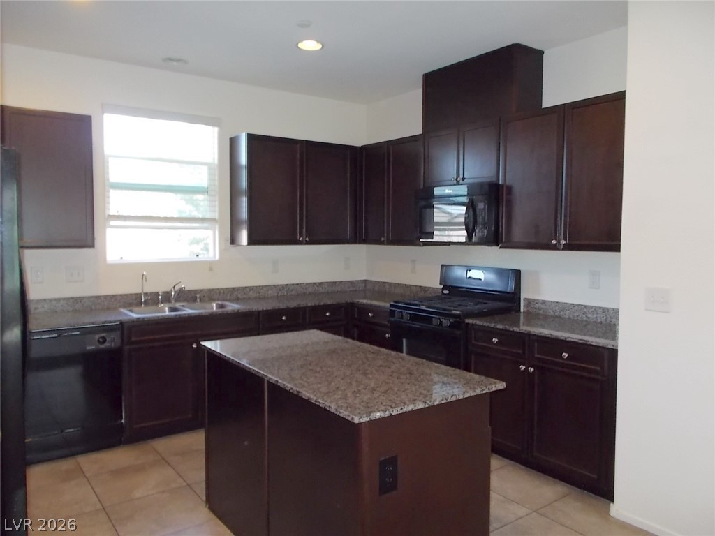 4611 Townwall Street Property Photo 10