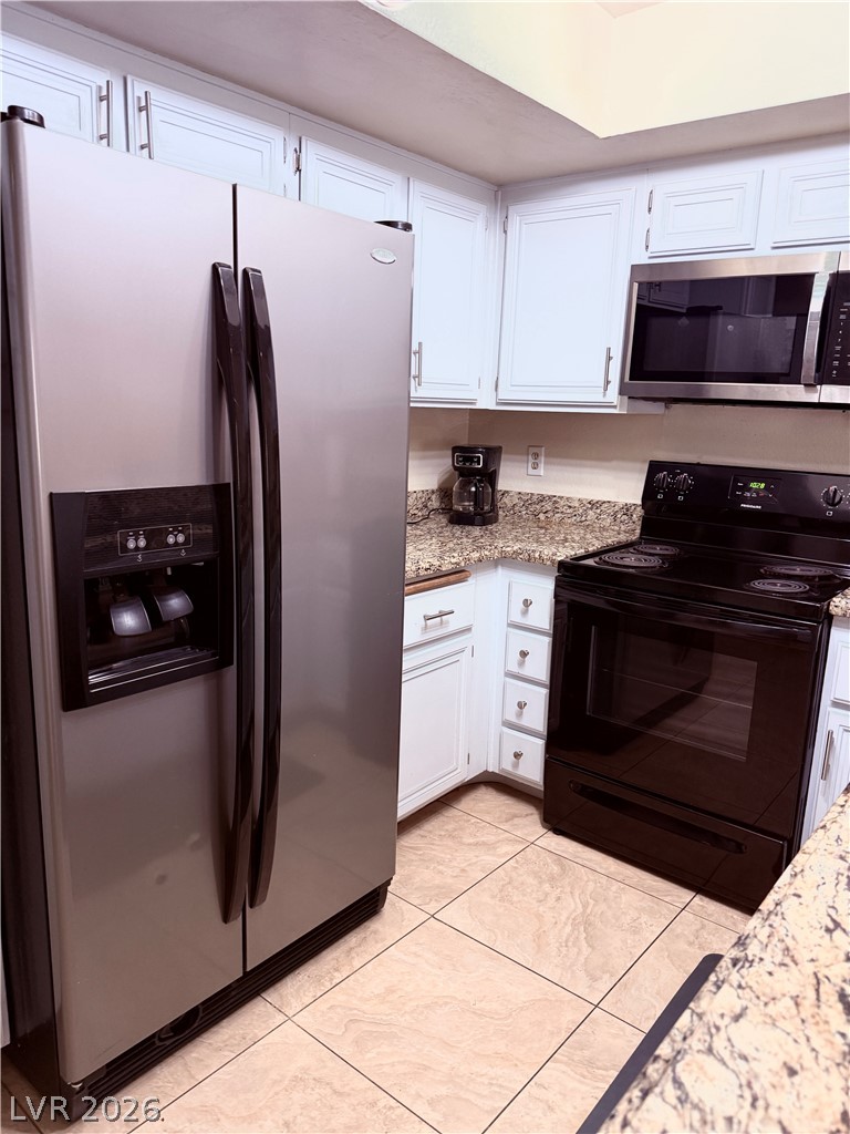2752 Lodestone Drive Property Photo 2