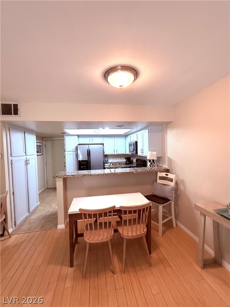 2752 Lodestone Drive Property Photo 3