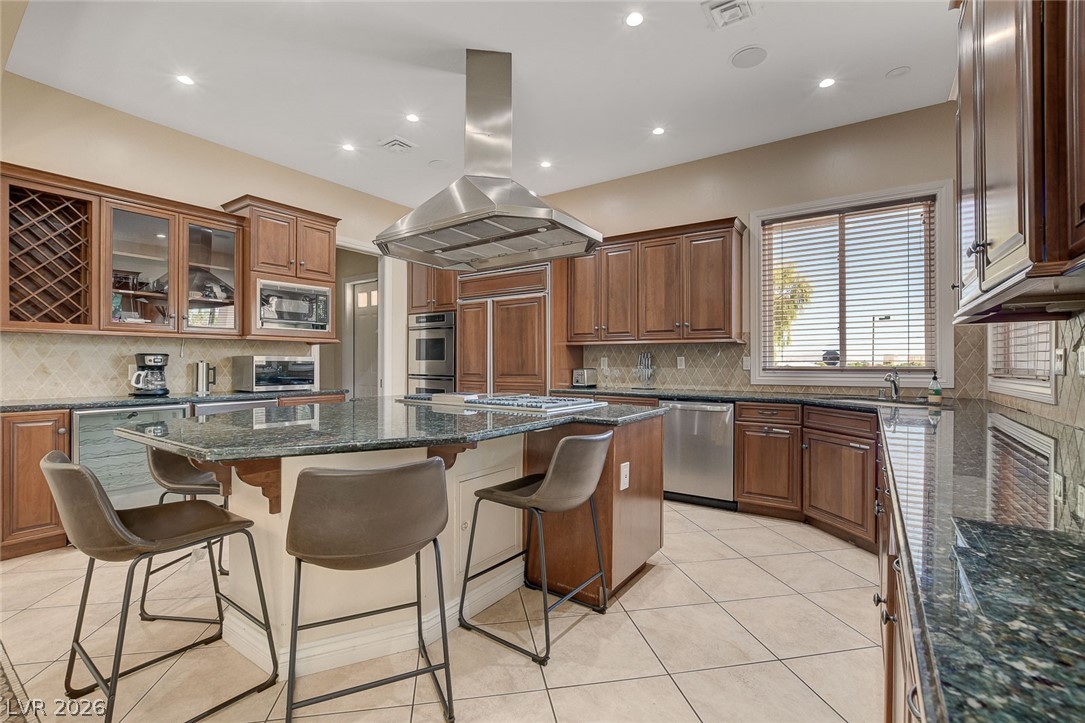 6180 El Camino Road Property Photo 16