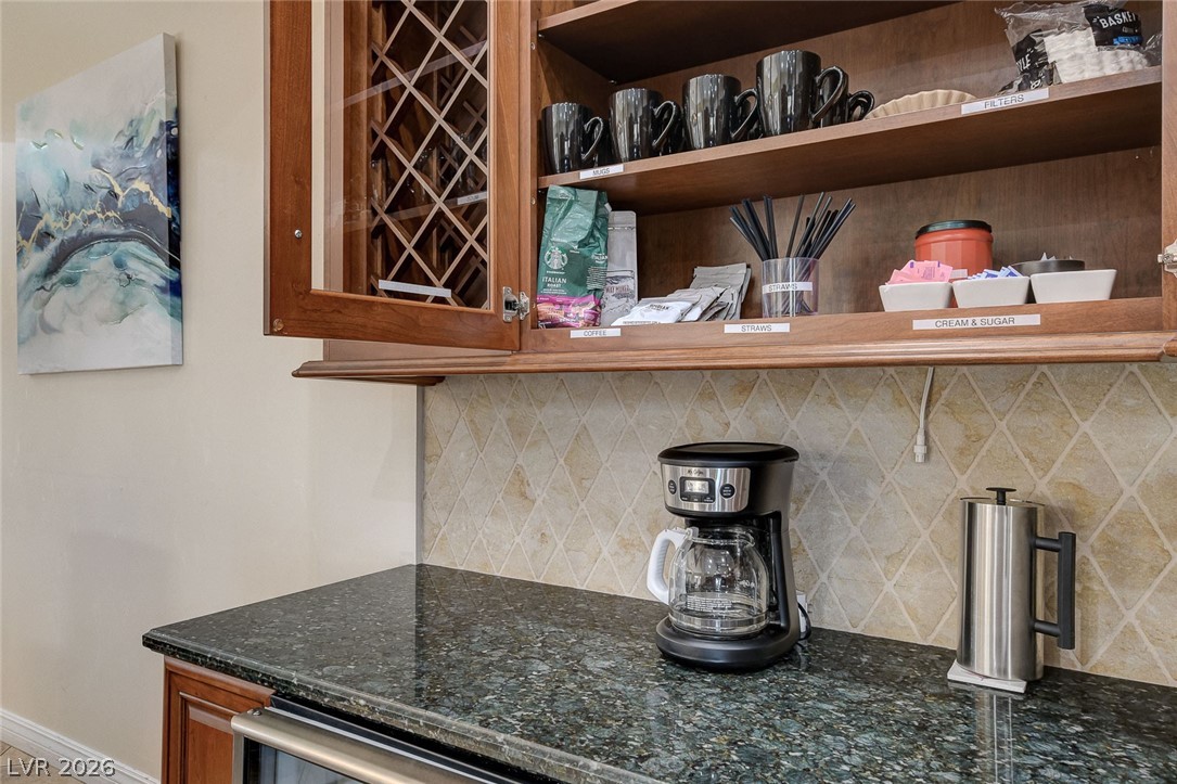 6180 El Camino Road Property Photo 20