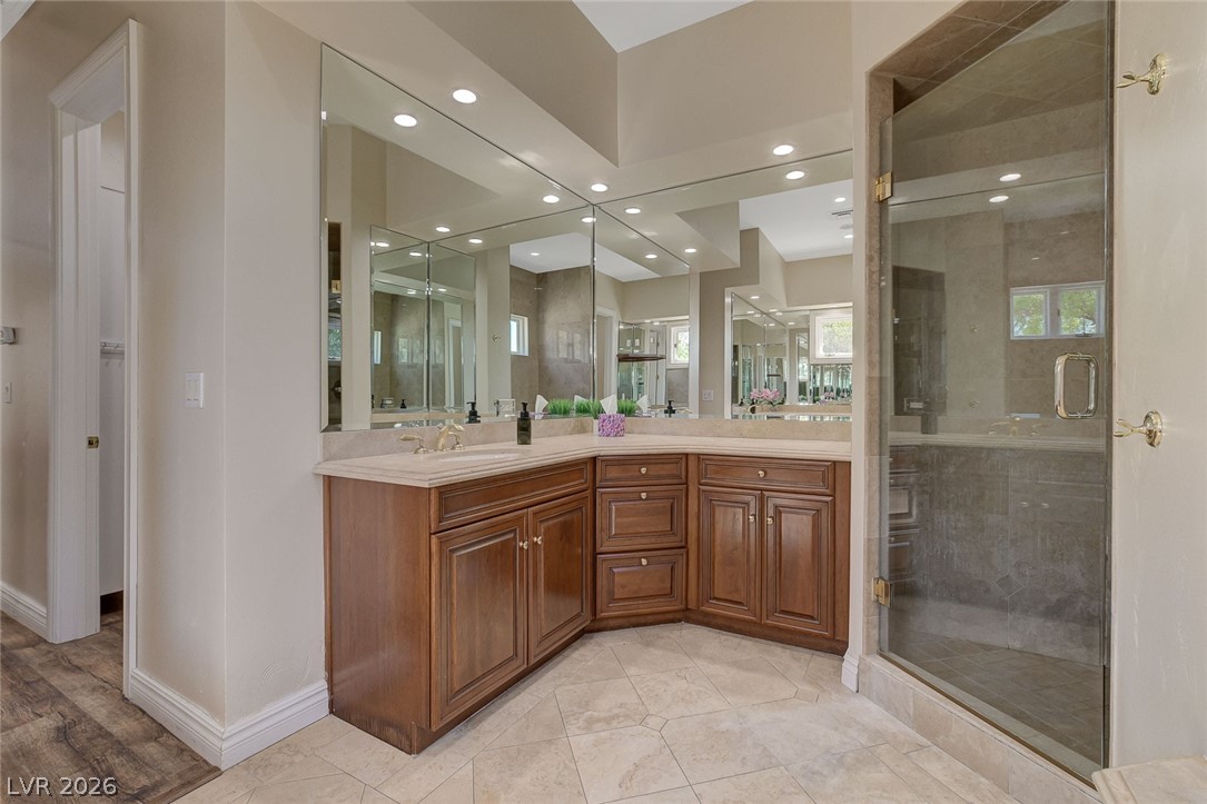 6180 El Camino Road Property Photo 26