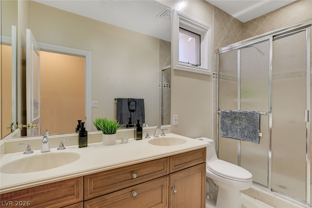 6180 El Camino Road Property Photo 32