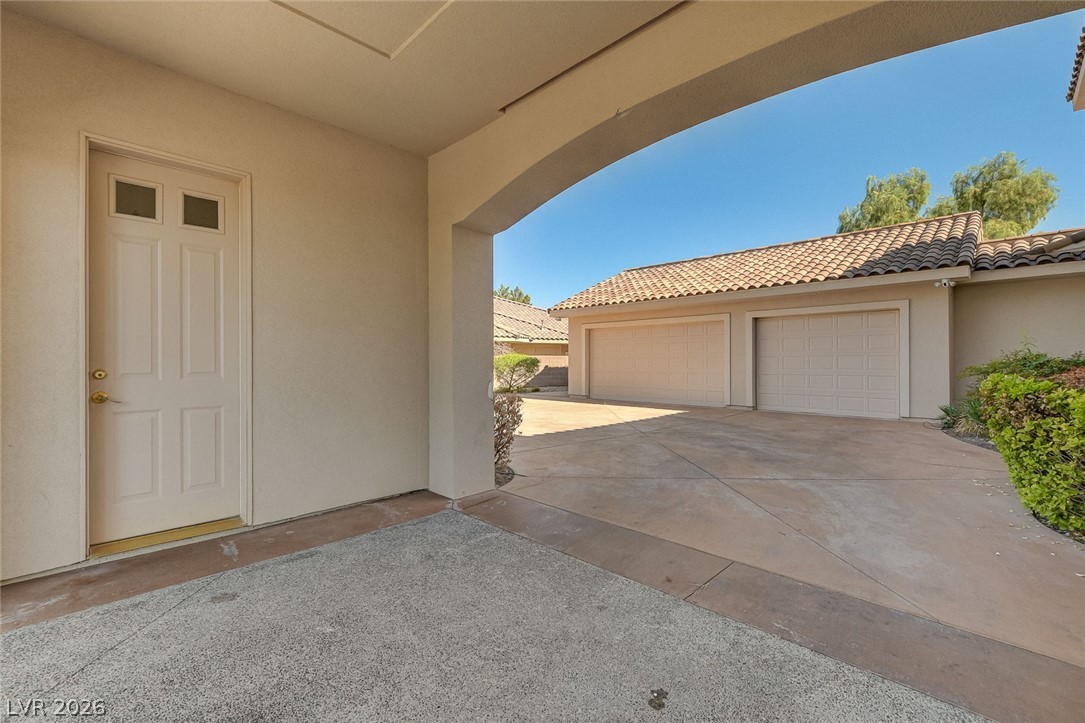 6180 El Camino Road Property Photo 50