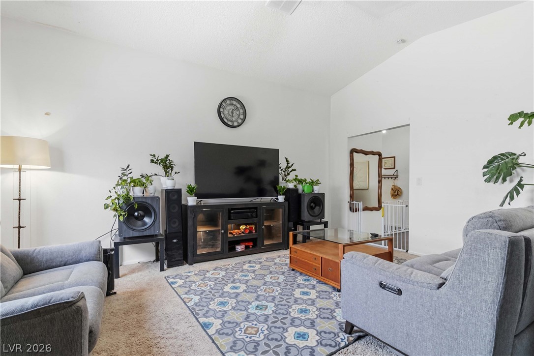 1341 Saddle Lane Property Photo 4