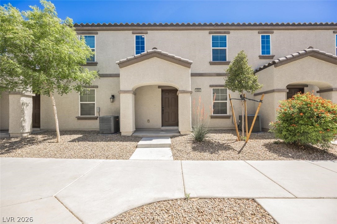 4569 Woolcomber Street Property Photo 1