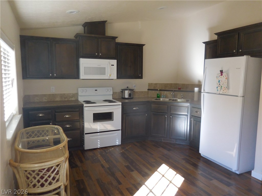 593 Ogden Avenue Property Photo 3