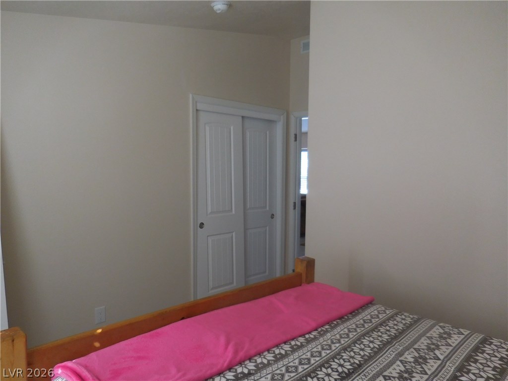 593 Ogden Avenue Property Photo 4
