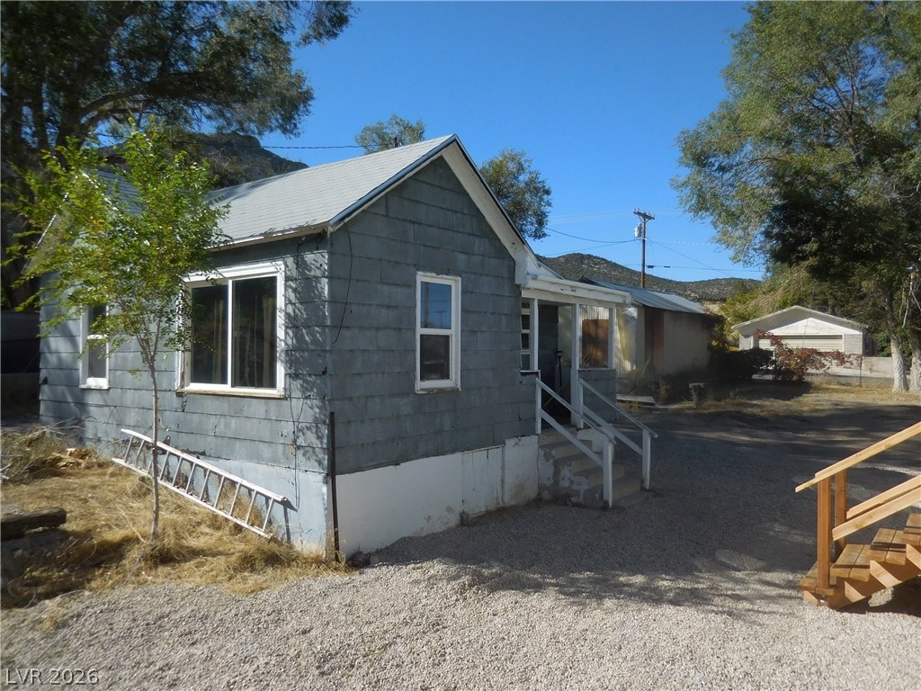 593 Ogden Avenue Property Photo 8
