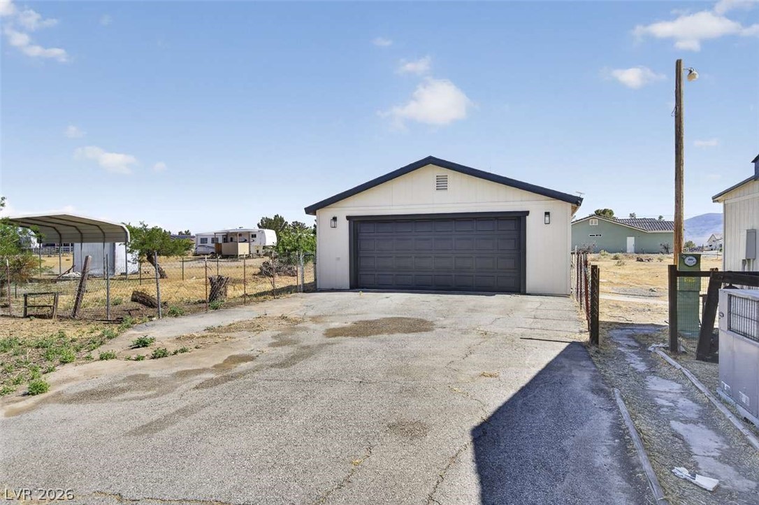 241 Hallsway Street Property Photo 42
