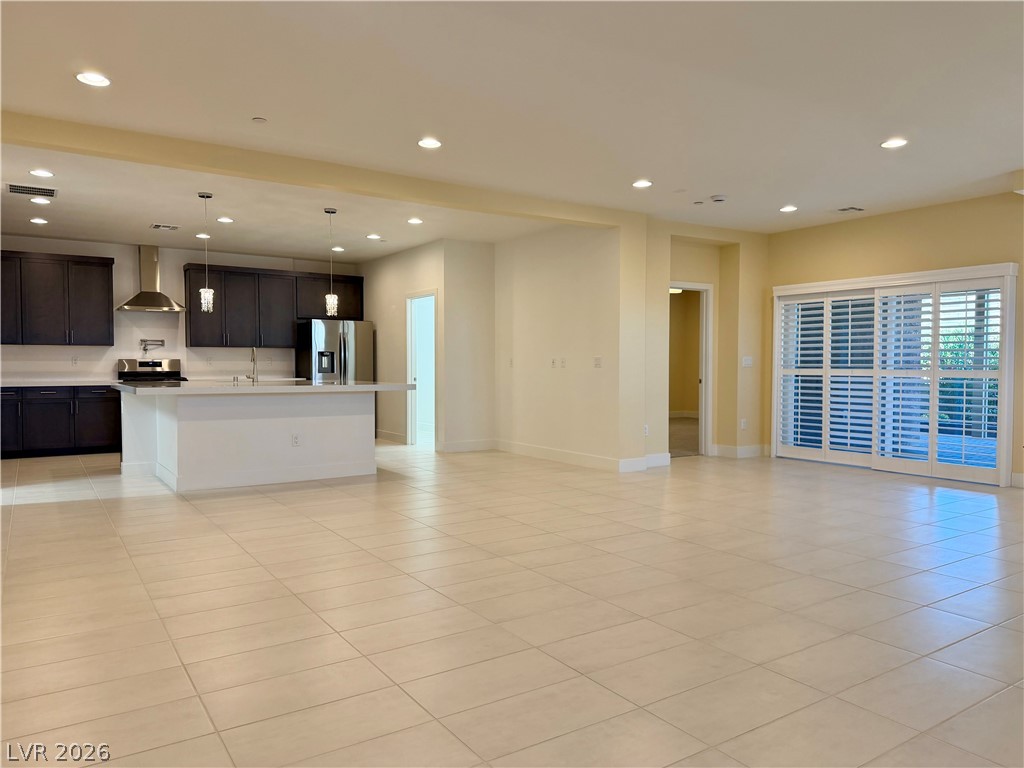 400 South Jena Street Property Photo 4