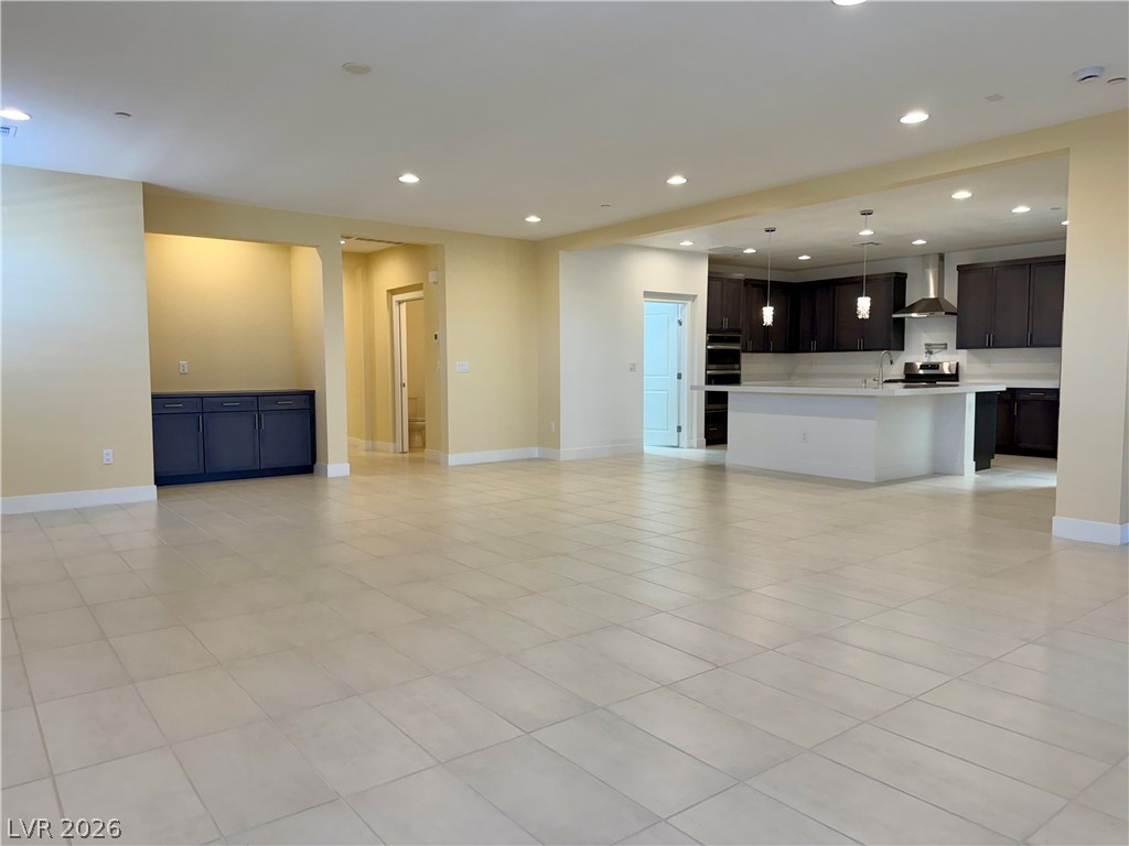 400 South Jena Street Property Photo 5
