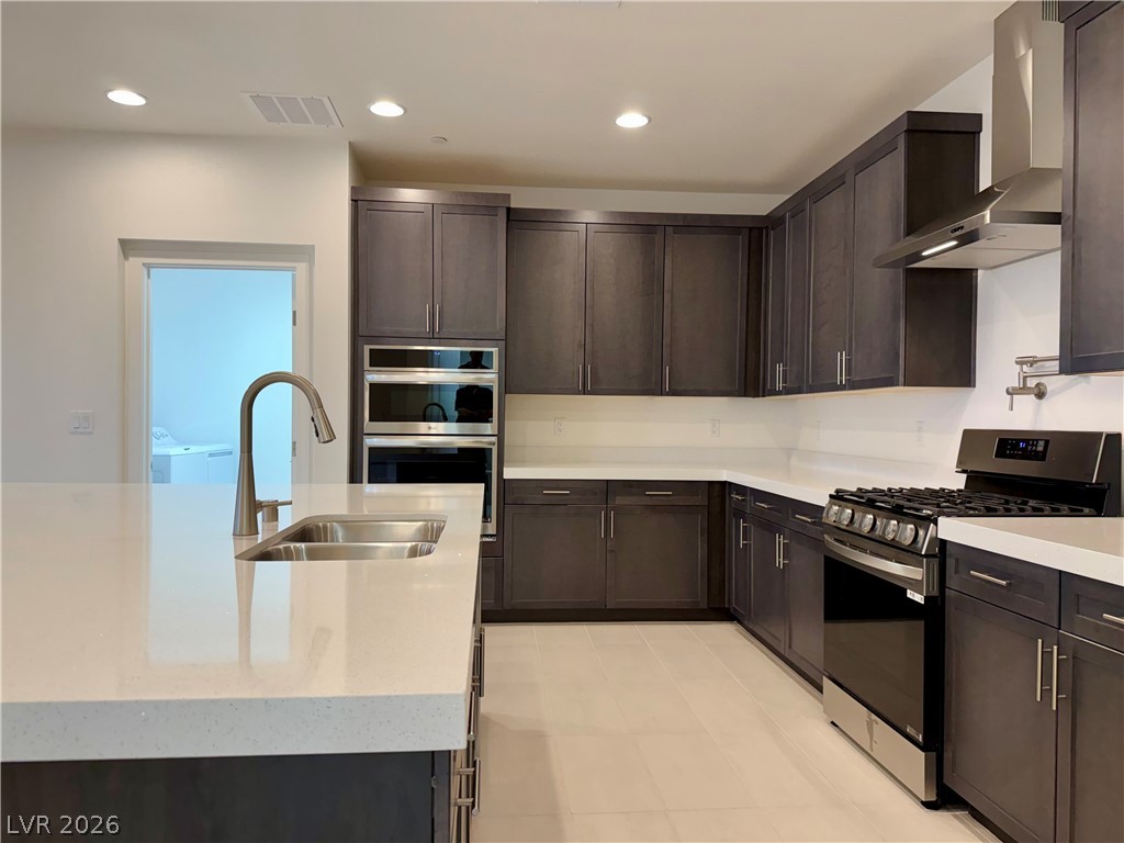 400 South Jena Street Property Photo 10