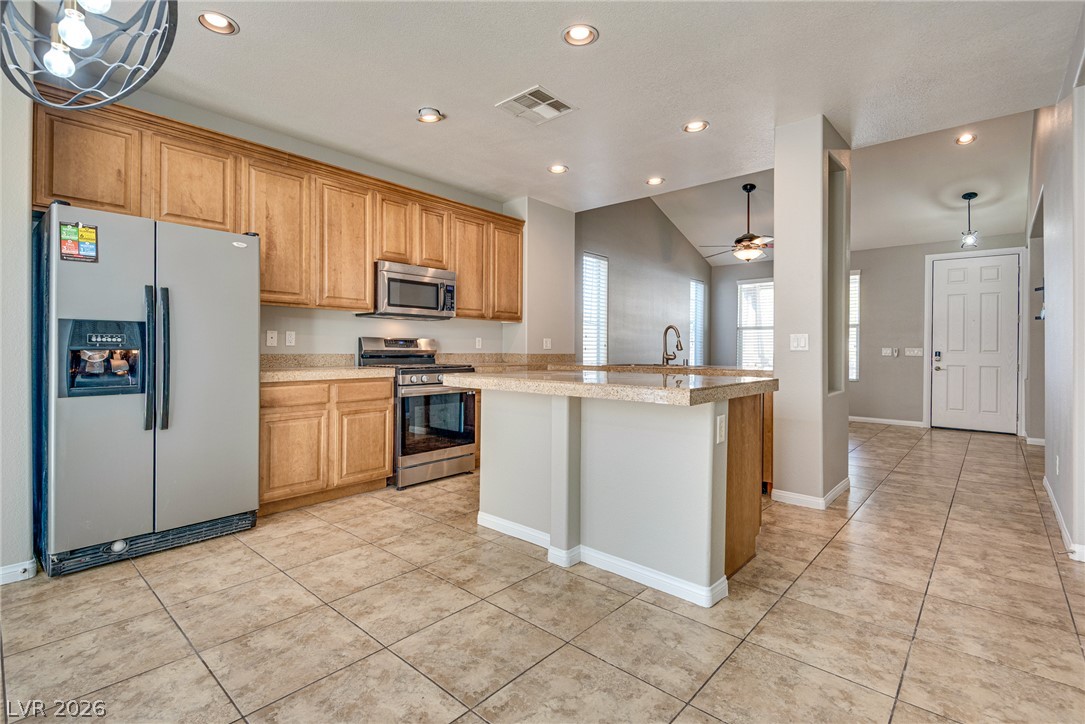 984 Playful Glow Street Property Photo 4