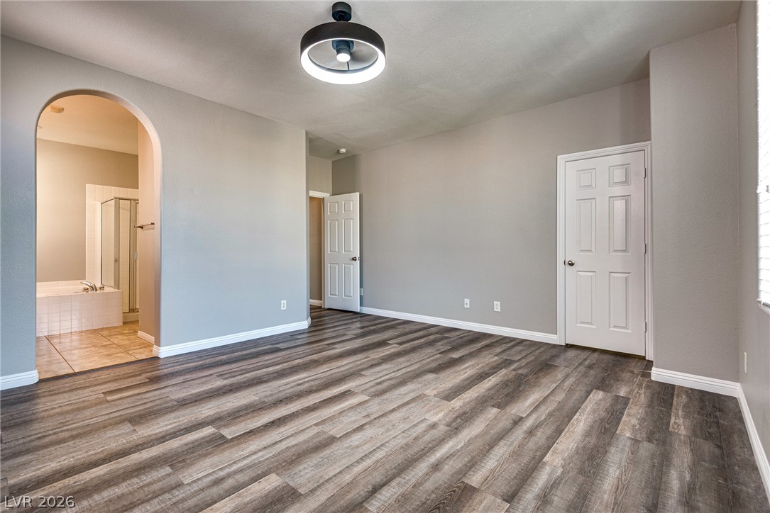 984 Playful Glow Street Property Photo 12