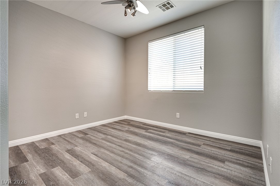 984 Playful Glow Street Property Photo 14