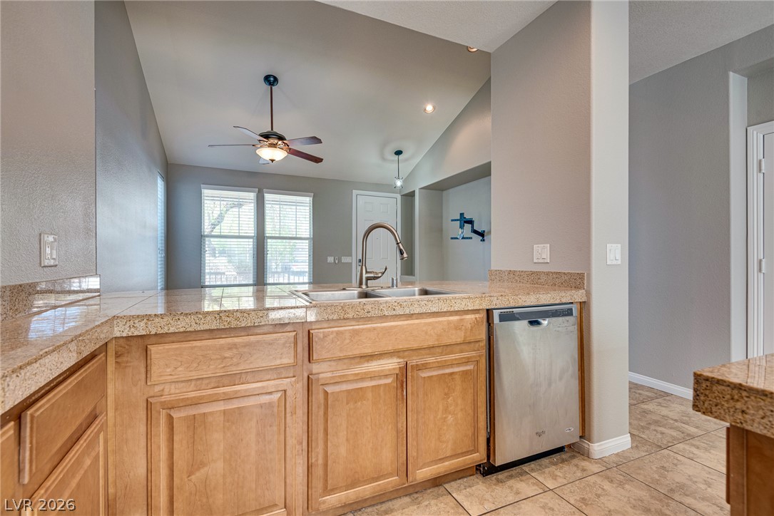 984 Playful Glow Street Property Photo 30