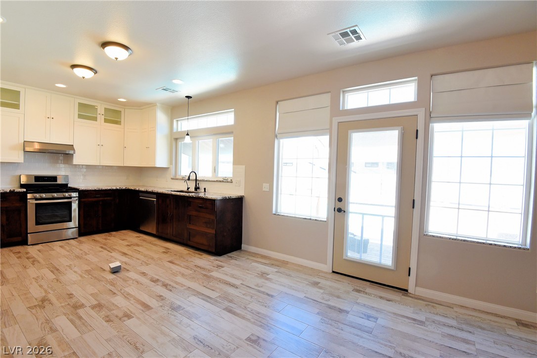 1160 Mitchell Place Property Photo 17