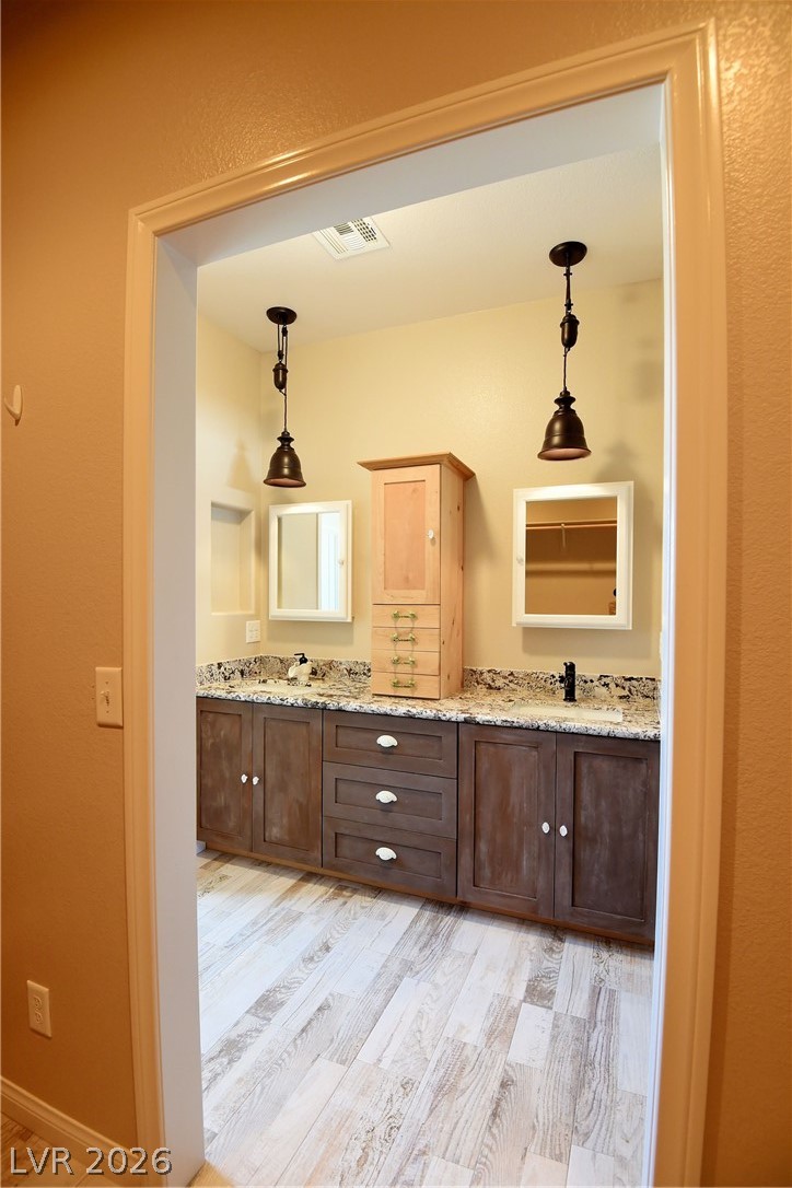 1160 Mitchell Place Property Photo 40