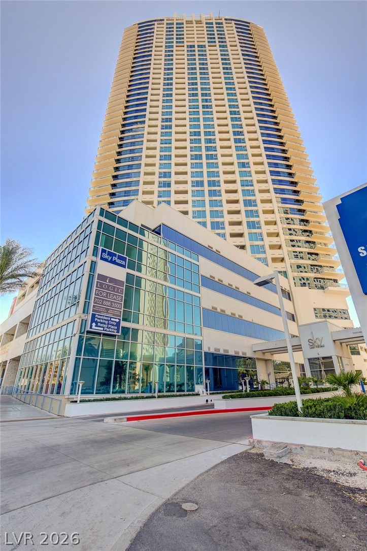 2700 Las Vegas Boulevard 2107 Property Photo 9