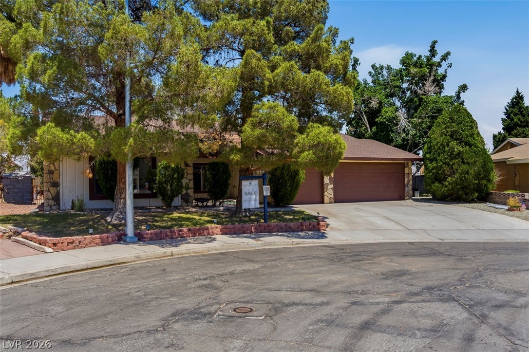 3188 Moonflower Drive Property Photo 8