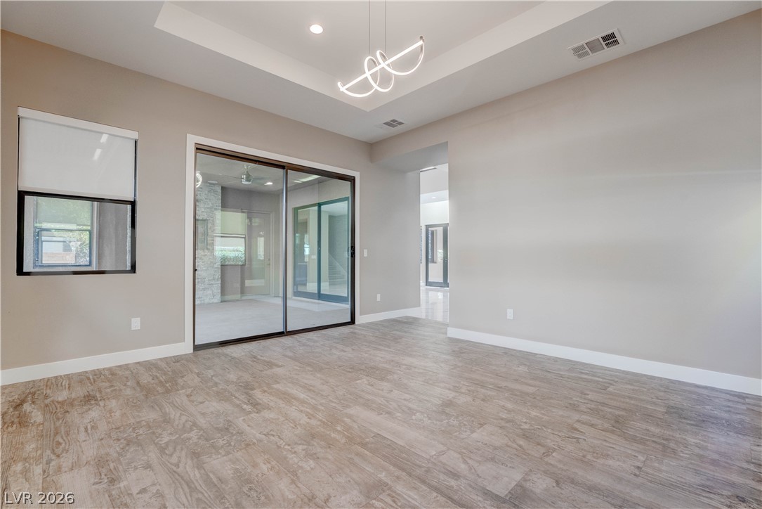 86 Pristine Glen Street Property Photo 11