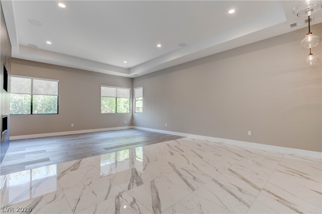 86 Pristine Glen Street Property Photo 12