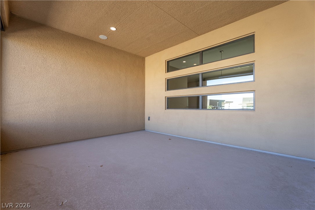 86 Pristine Glen Street Property Photo 47