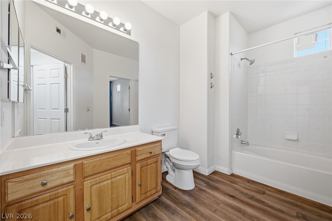 8555 West Russell Road 1048 Property Photo 18