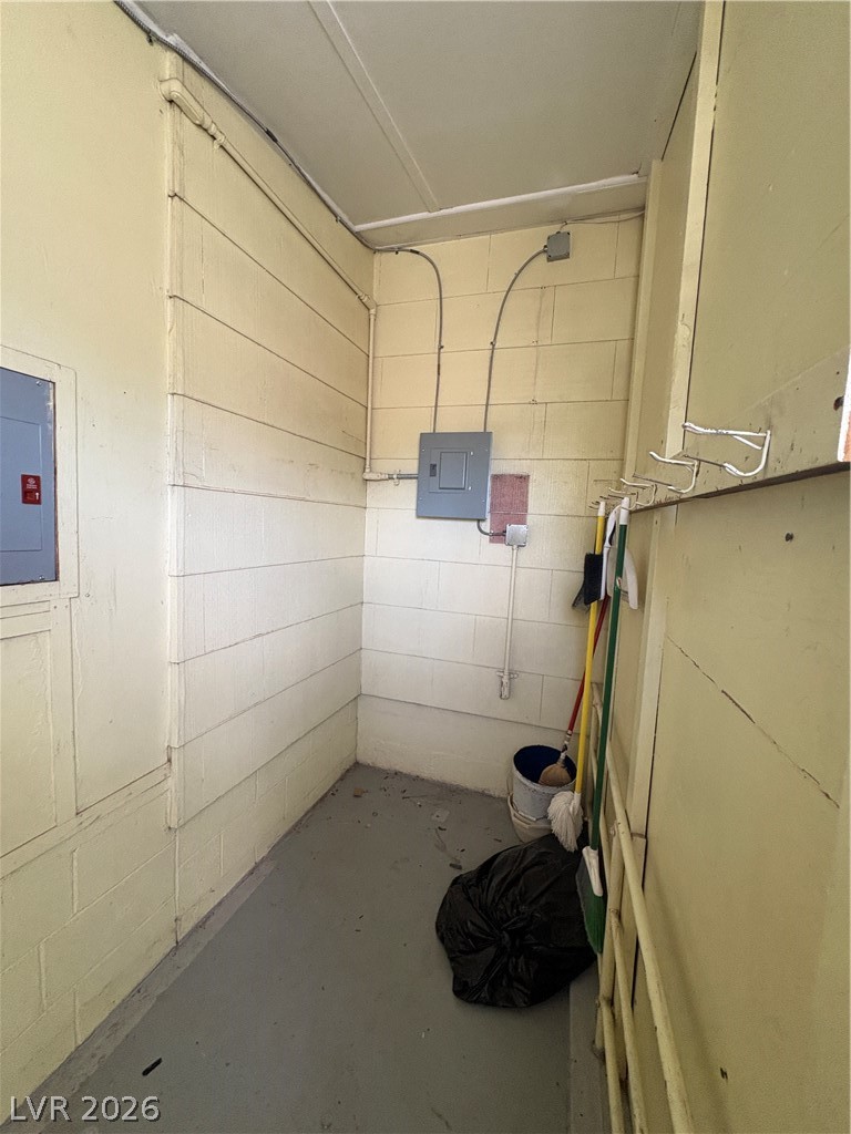 1005 Avenue G Property Photo 18
