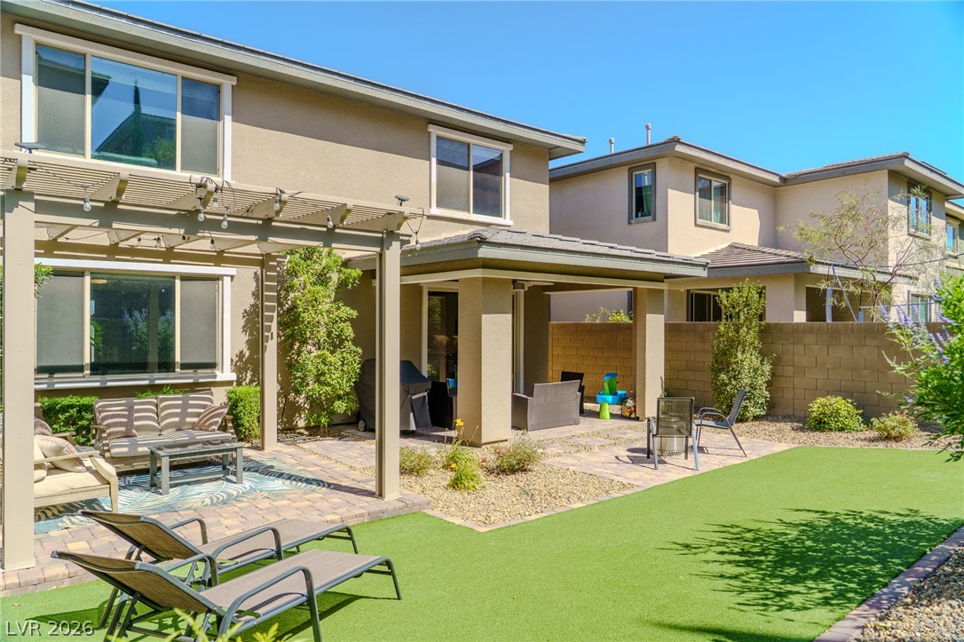 457 Bolsa Basin Avenue Property Photo 3