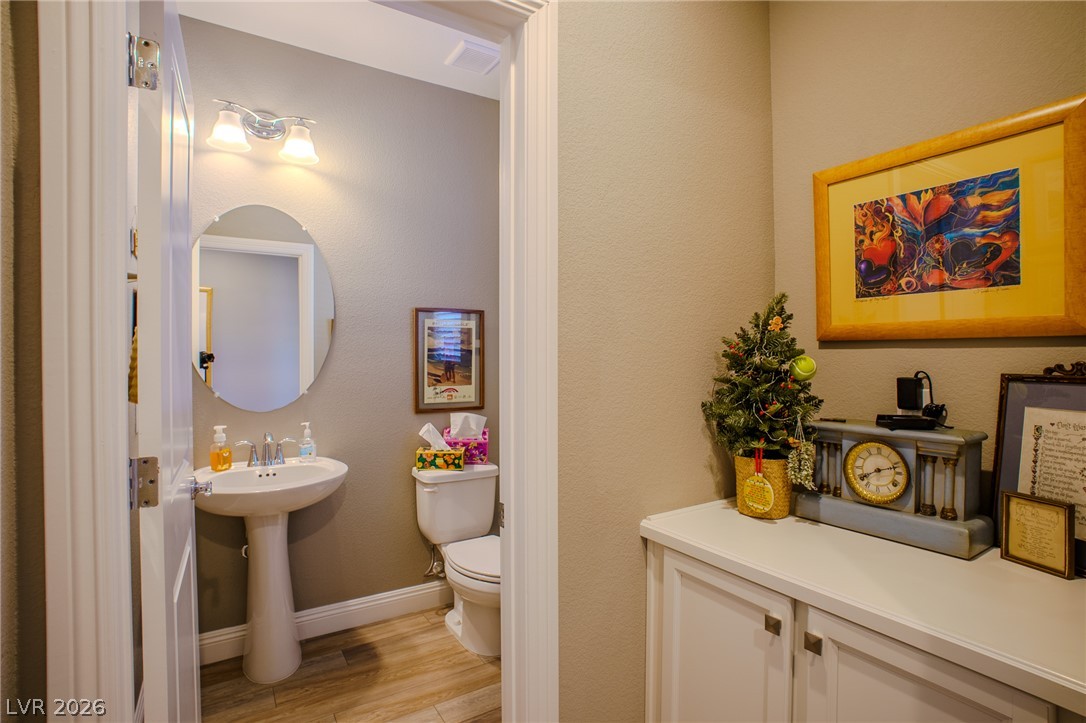 457 Bolsa Basin Avenue Property Photo 20