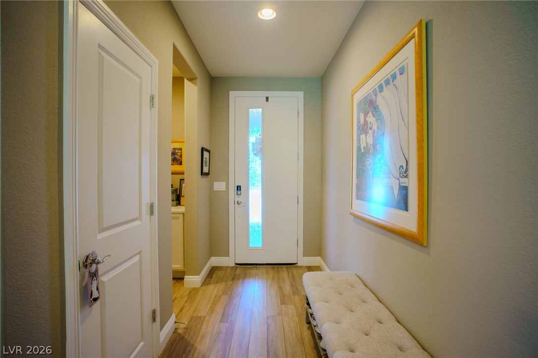 457 Bolsa Basin Avenue Property Photo 21
