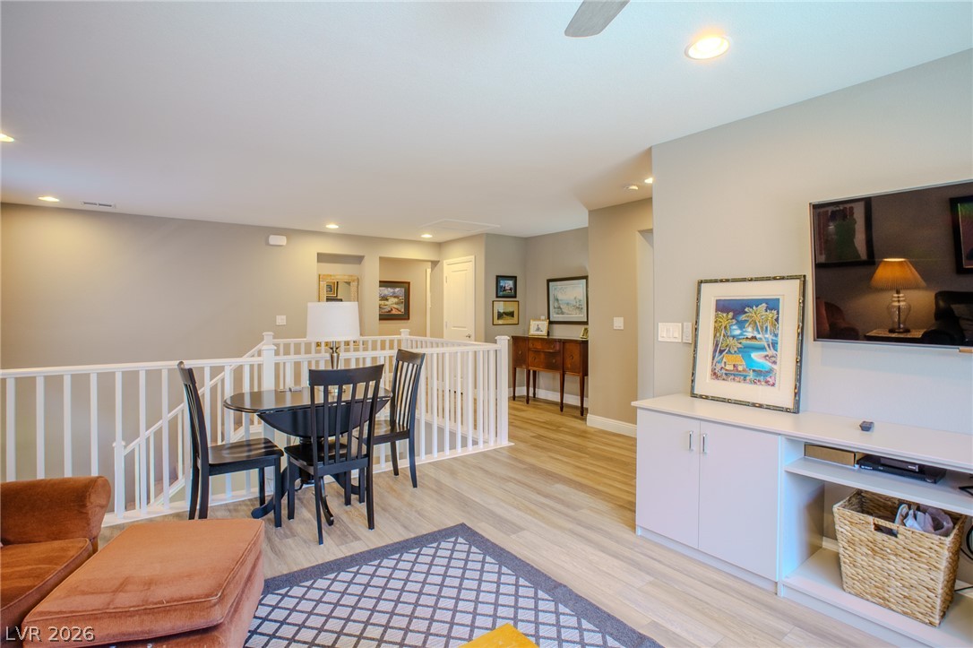 457 Bolsa Basin Avenue Property Photo 25
