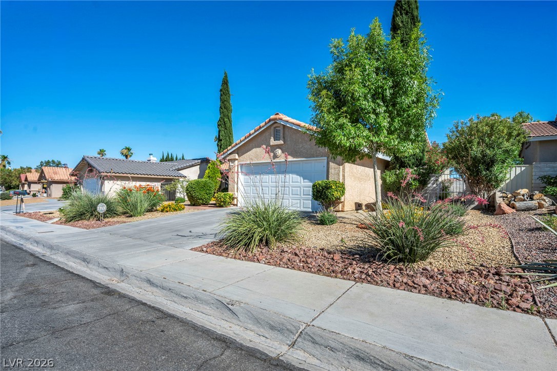 7713 Leavorite Drive Property Photo 4
