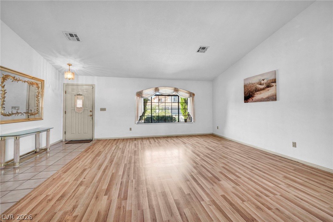 7713 Leavorite Drive Property Photo 12