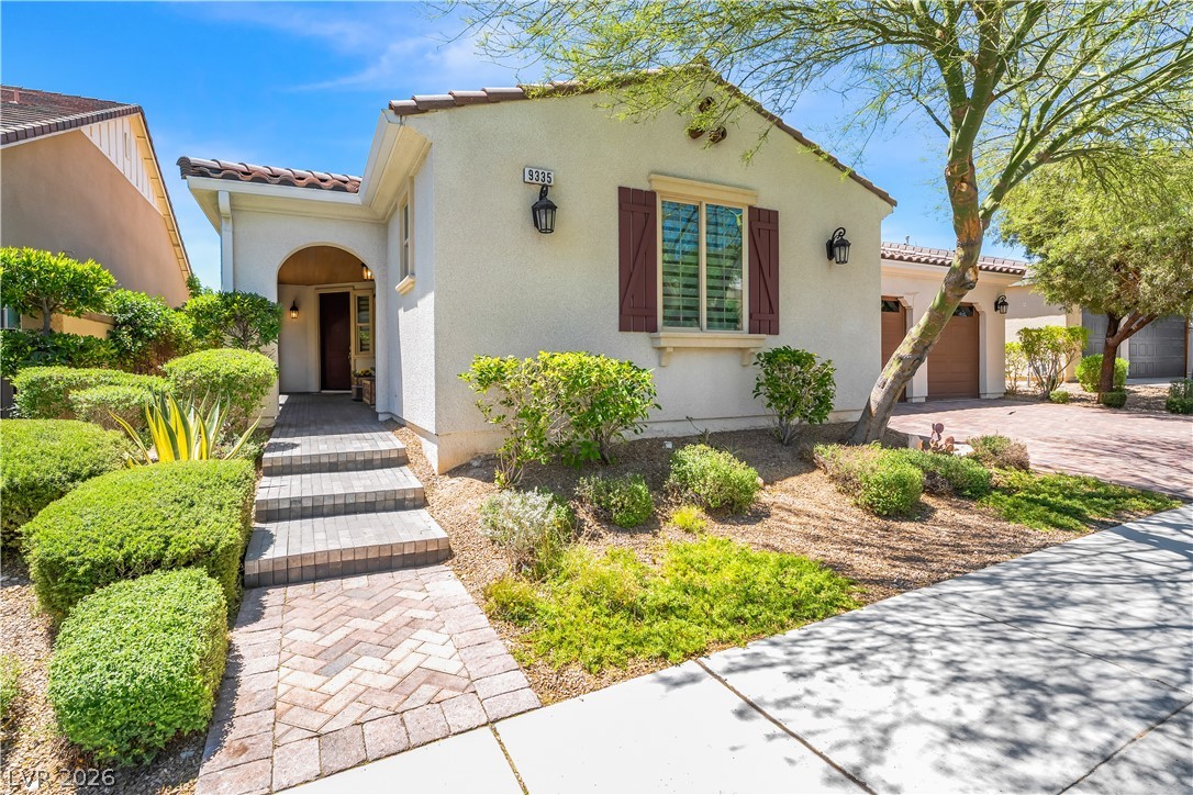 9335 Las Haciendas Road Property Photo 6