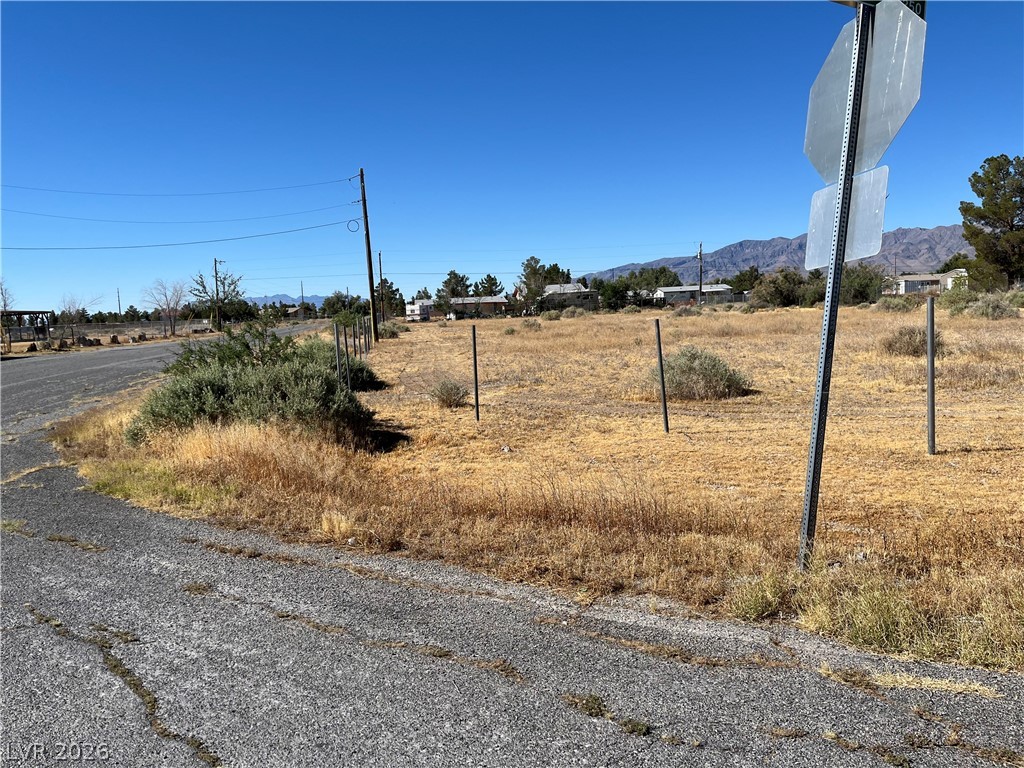 5690 South Clark Street Property Photo 2