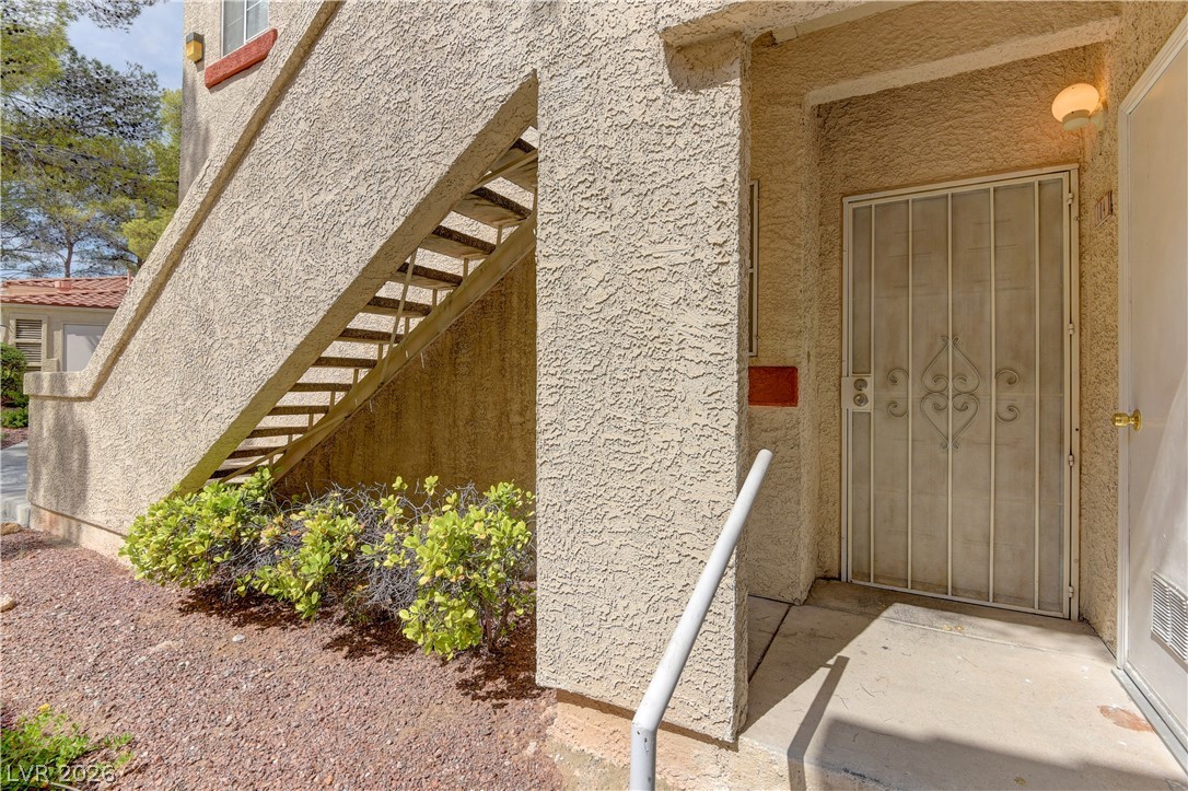 8425 Running Deer Avenue 104 Property Photo 3