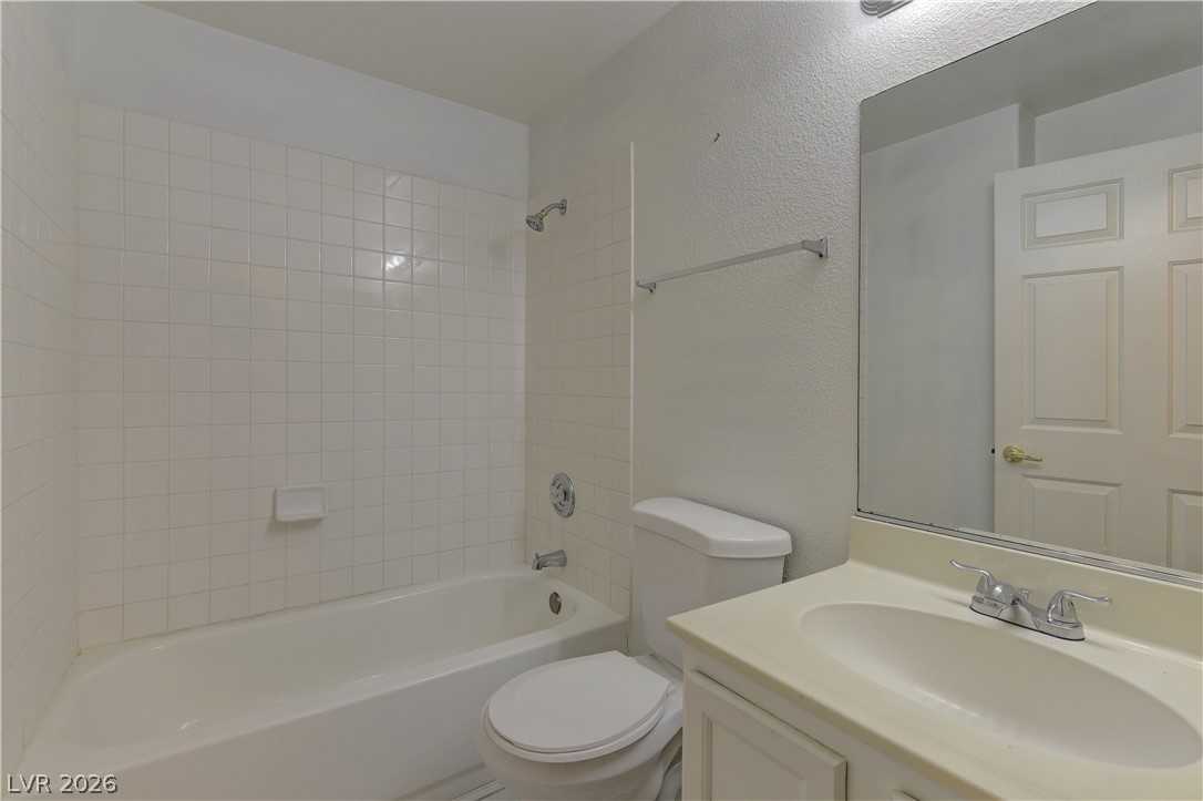 8425 Running Deer Avenue 104 Property Photo 14