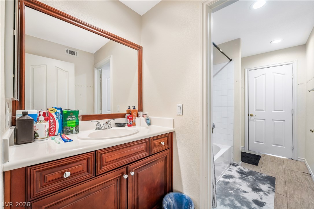 9125 Hampstead Avenue Property Photo 38