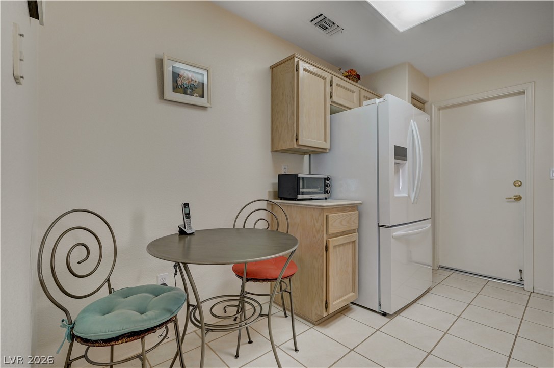 10625 Mission Lakes Avenue Property Photo 11