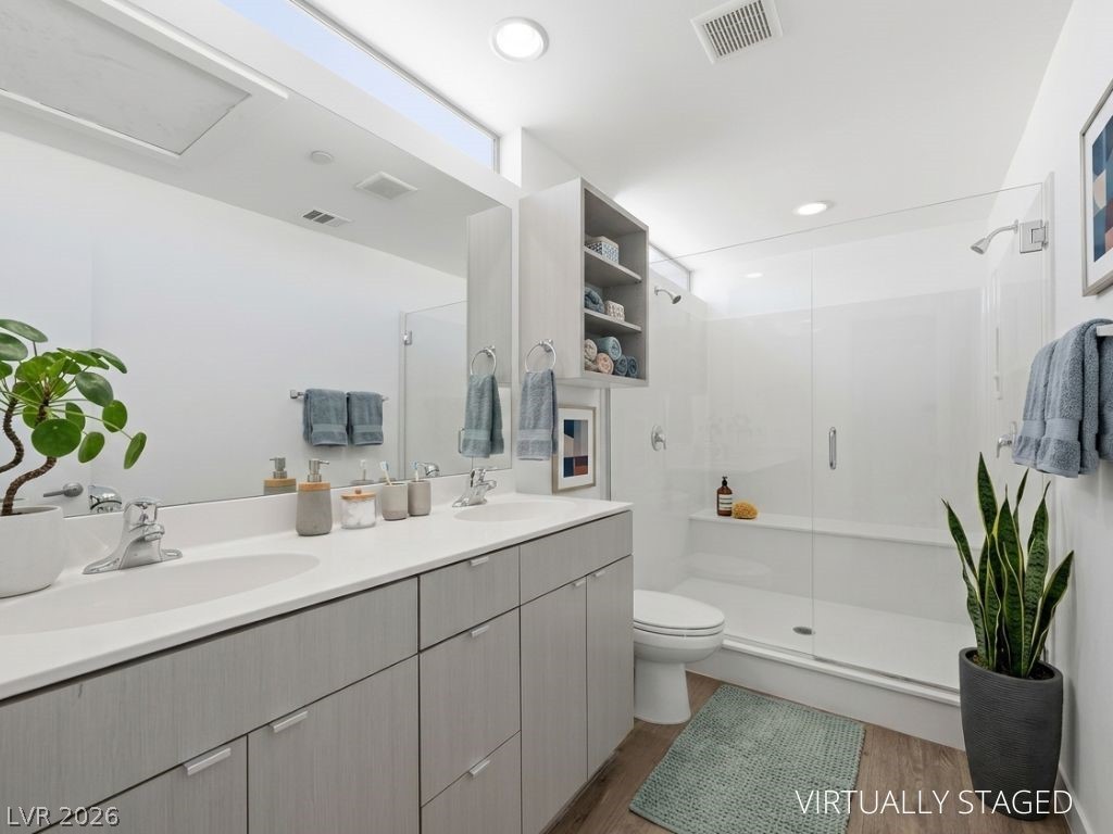247 Tower Street Property Photo 3