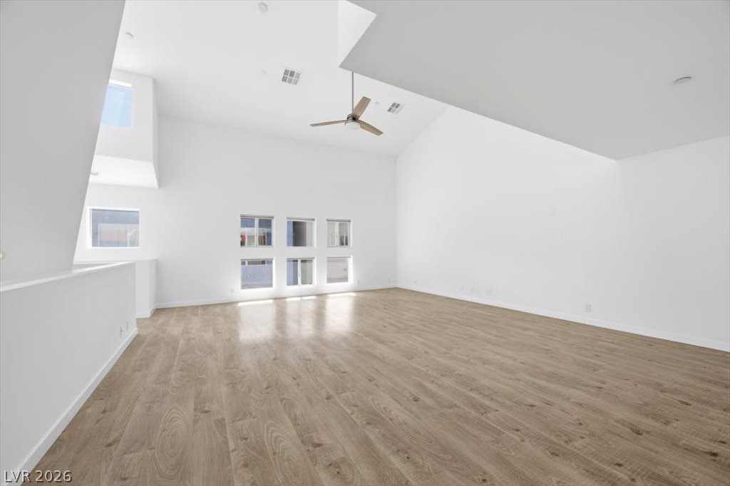 247 Tower Street Property Photo 8