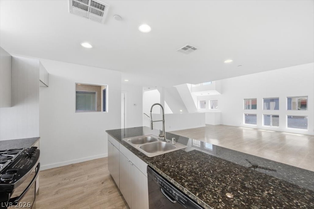 247 Tower Street Property Photo 13
