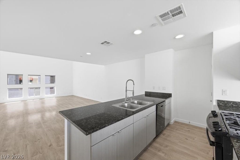 247 Tower Street Property Photo 14