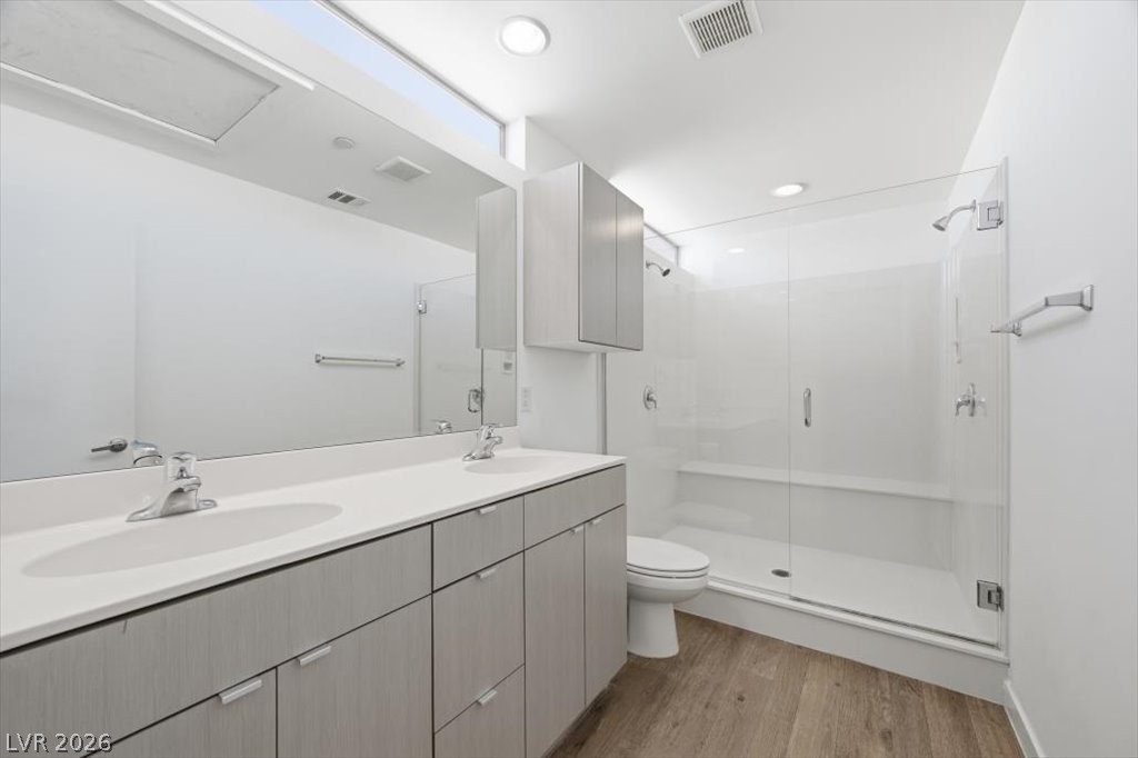 247 Tower Street Property Photo 21