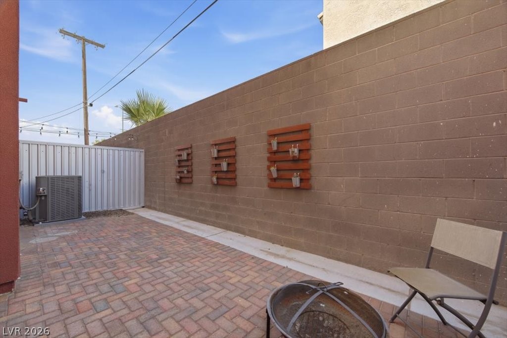 247 Tower Street Property Photo 33