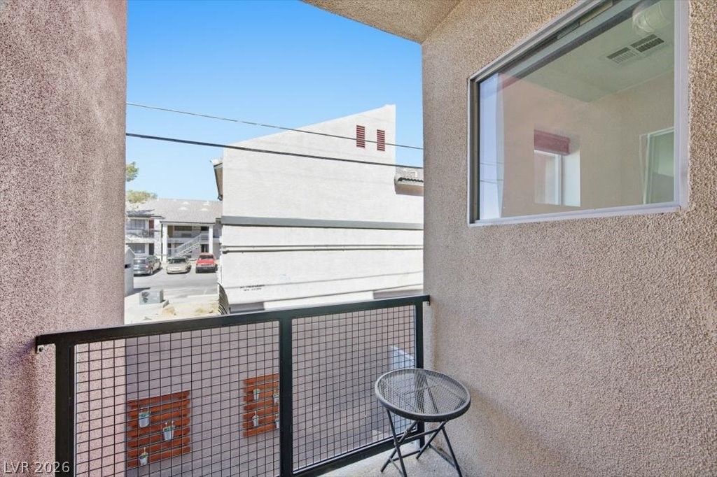 247 Tower Street Property Photo 35