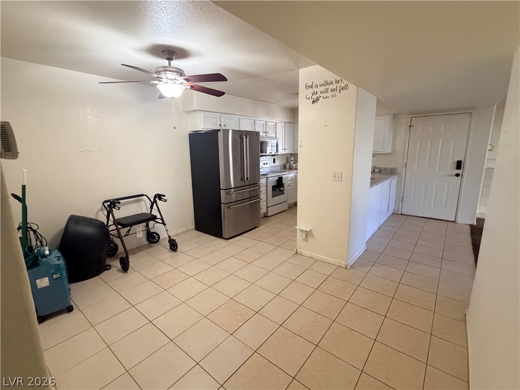 2725 South Nellis Boulevard 1163 Property Photo 11